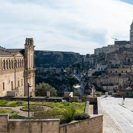 L'alloggio Nei Sassi بيت للعطل *